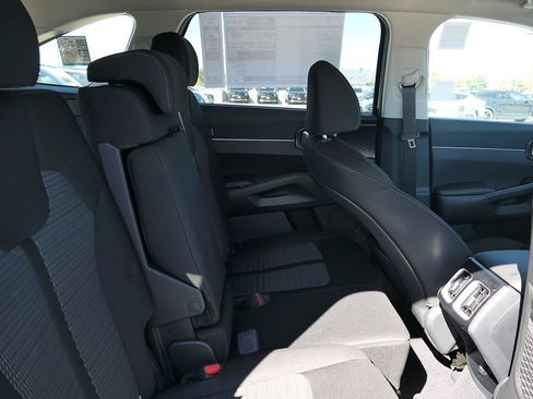 New 2026 Kia Sorento LX FWD image 23