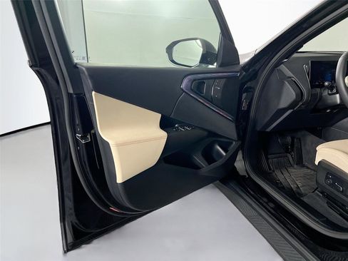 Certified 2025 BMW X3 xDrive30i w/ Convenience Package image 14