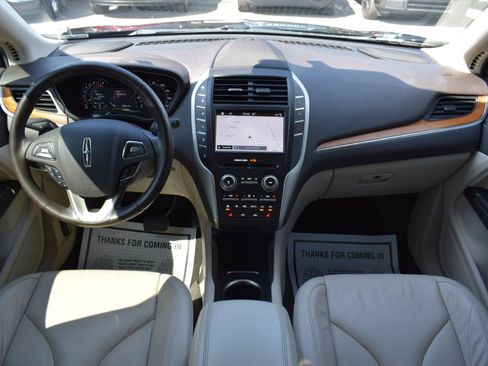 Used 2019 Lincoln MKC Select w/ Select Plus Package FWD image 12