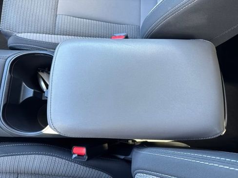 Used 2023 Subaru Outback Premium image 28