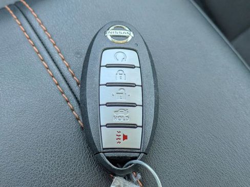 Used 2023 Nissan Sentra SR w/ Trunk Package image 25