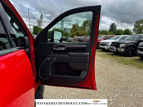 Used 2024 Chevrolet Silverado 2500 LTZ w/ LTZ Premium Package AWD/4WD image 29