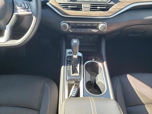 Certified 2023 Nissan Altima 2.5 SV image 17