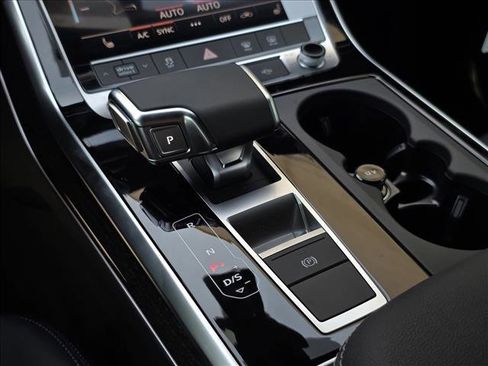 New 2026 Audi Q8 Premium image 23