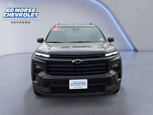 Used 2025 Chevrolet Traverse LT w/ Enhanced Driving Package image 8