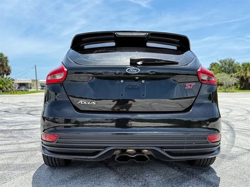 Used 2015 Ford Focus ST w/ Equipment Group 401A image 4