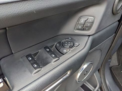 Used 2024 Ford Expedition Limited image 19