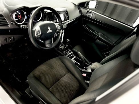 Used 2017 Mitsubishi Lancer ES image 17