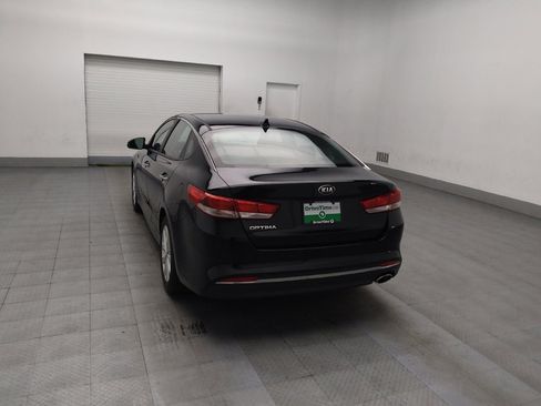 Used 2018 Kia Optima LX w/ 17" Alloy Wheels Package image 6