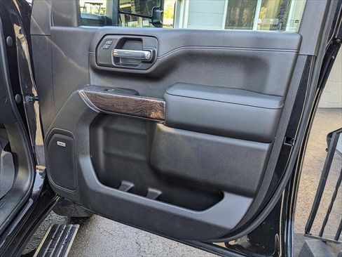 Used 2023 GMC Sierra 2500 Denali w/ Denali Ultimate Package AWD/4WD image 22