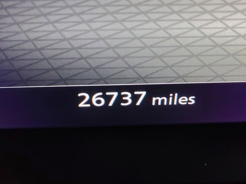 Used 2024 Nissan Rogue Platinum w/ Platinum Premium Package image 2