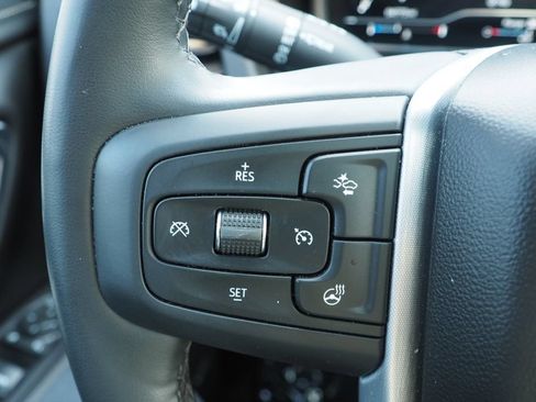 Used 2023 GMC Yukon SLT w/ SLT Premium Package AWD/4WD image 30
