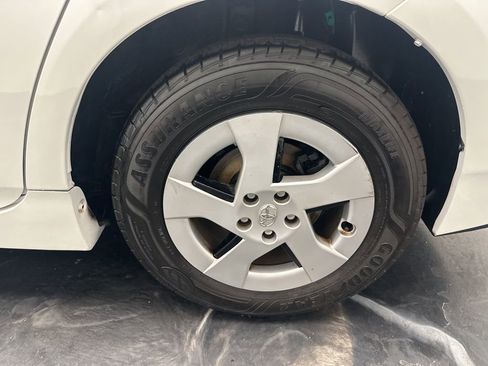 Used 2012 Toyota Prius Two image 28