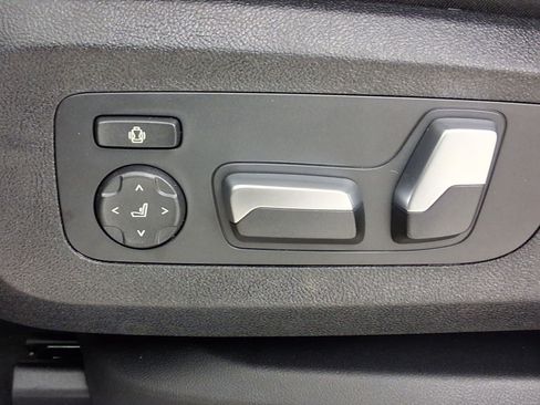 New 2026 BMW X5 sDrive40i w/ Parking Assistance Package RWD image 13