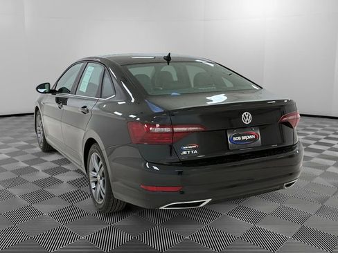 Used 2021 Volkswagen Jetta R-Line w/ R-Line Cold Weather Package FWD image 3