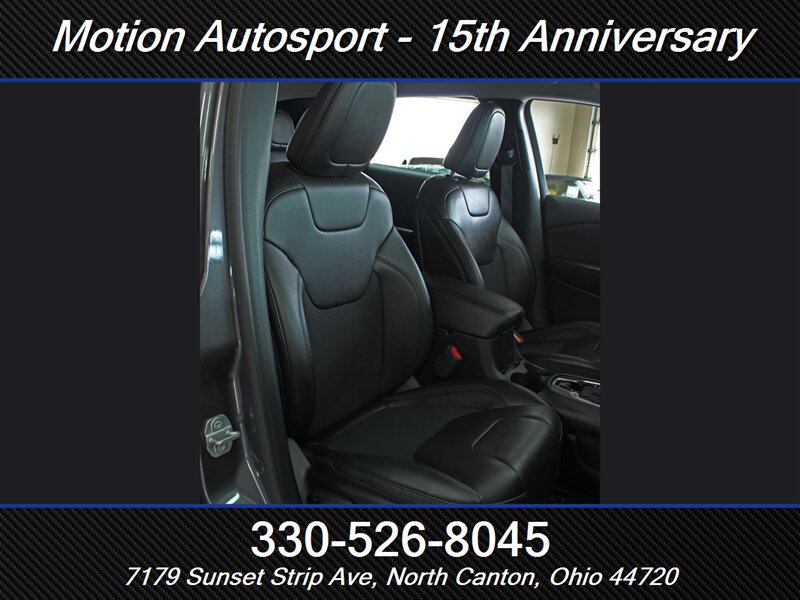 Used 2019 Jeep Cherokee Latitude Plus AWD/4WD image 27