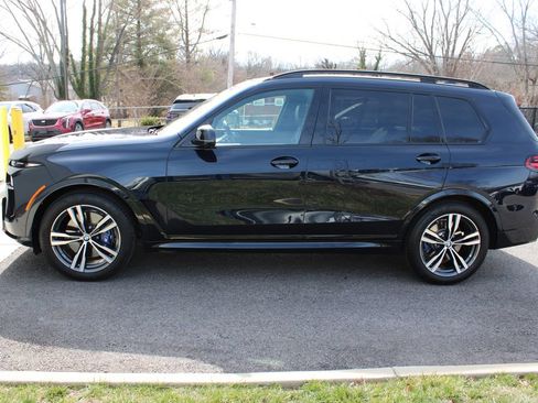 Used 2024 BMW X7 xDrive40i w/ M Sport Package image 10