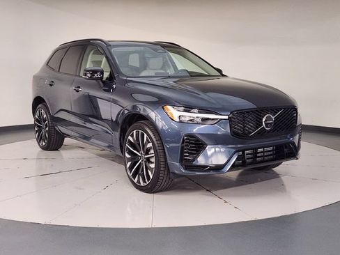 New 2026 Volvo XC60 T8 Ultra w/ Protection Package Premier AWD/4WD image 7