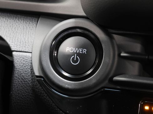 Used 2025 Toyota Crown XLE image 26