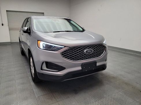 Used 2023 Ford Edge SEL image 14