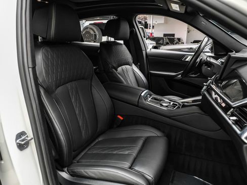 Used 2024 BMW X6 M60i w/ M Sport Professional Package AWD/4WD image 35