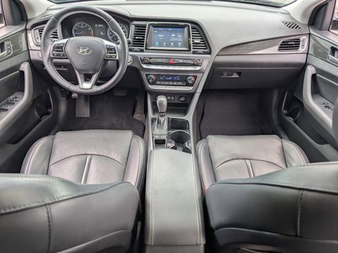 Used 2018 Hyundai Sonata Limited image 23