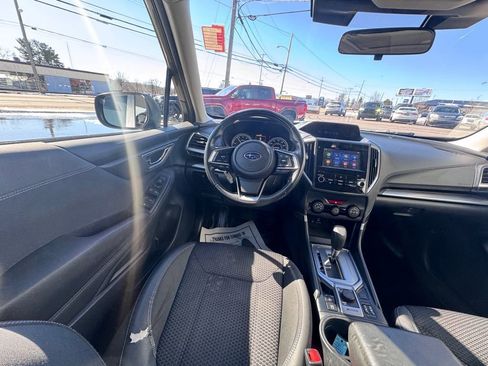 Used 2022 Subaru Forester Premium image 25