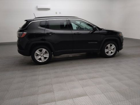 Used 2022 Jeep Compass Latitude image 10