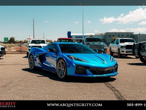 Used 2024 Chevrolet Corvette Z06 RWD image 1
