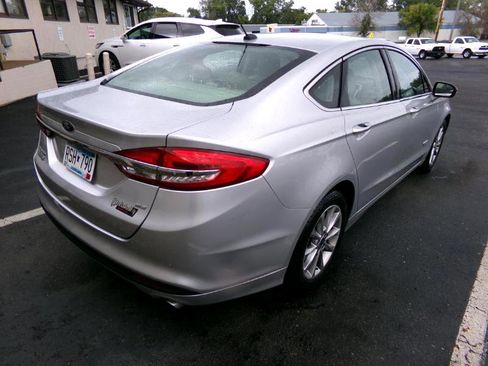 Used 2018 Ford Fusion Energi SE image 3