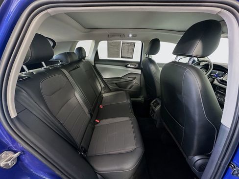Used 2022 Volkswagen Taos SE FWD image 26