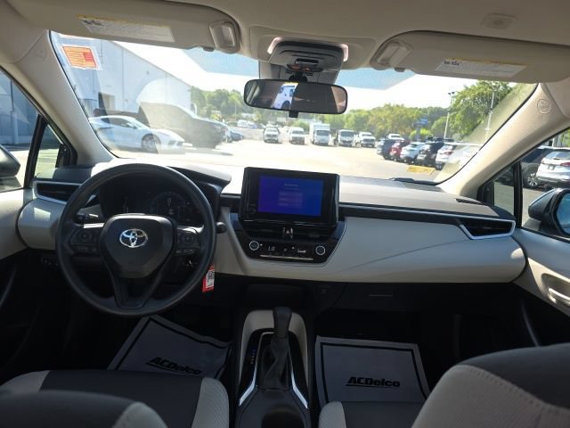 Used 2026 Toyota Corolla LE FWD image 14
