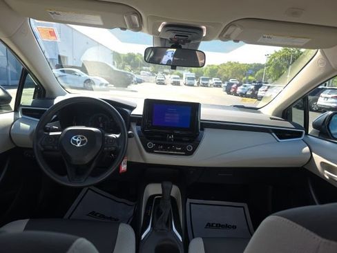 Used 2026 Toyota Corolla LE FWD image 14