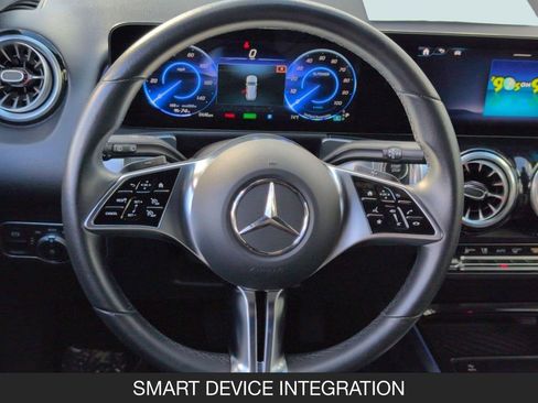 Used 2024 Mercedes-Benz EQB 250+ image 12