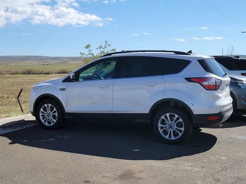 Used 2018 Ford Escape SEL AWD/4WD image 2