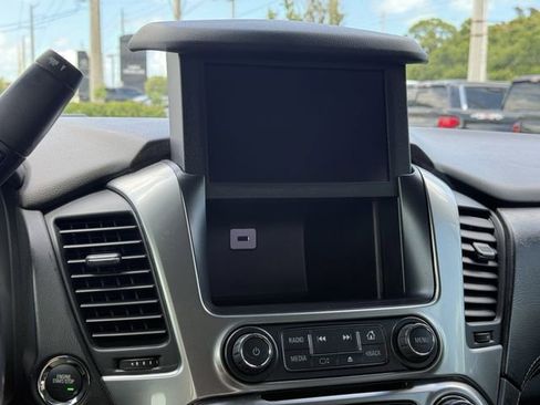 Used 2018 Chevrolet Tahoe LT RWD image 28