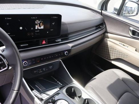 New 2026 Kia Carnival EX FWD image 23