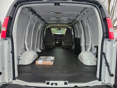 New 2025 Chevrolet Express 3500 w/ Driver Convenience Package image 14