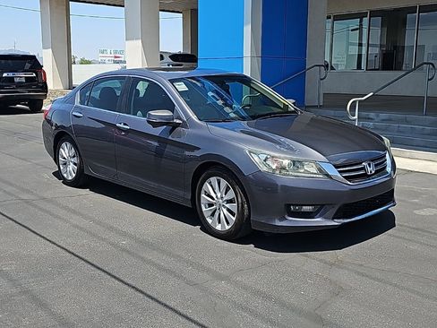 Used 2015 Honda Accord EX image 1
