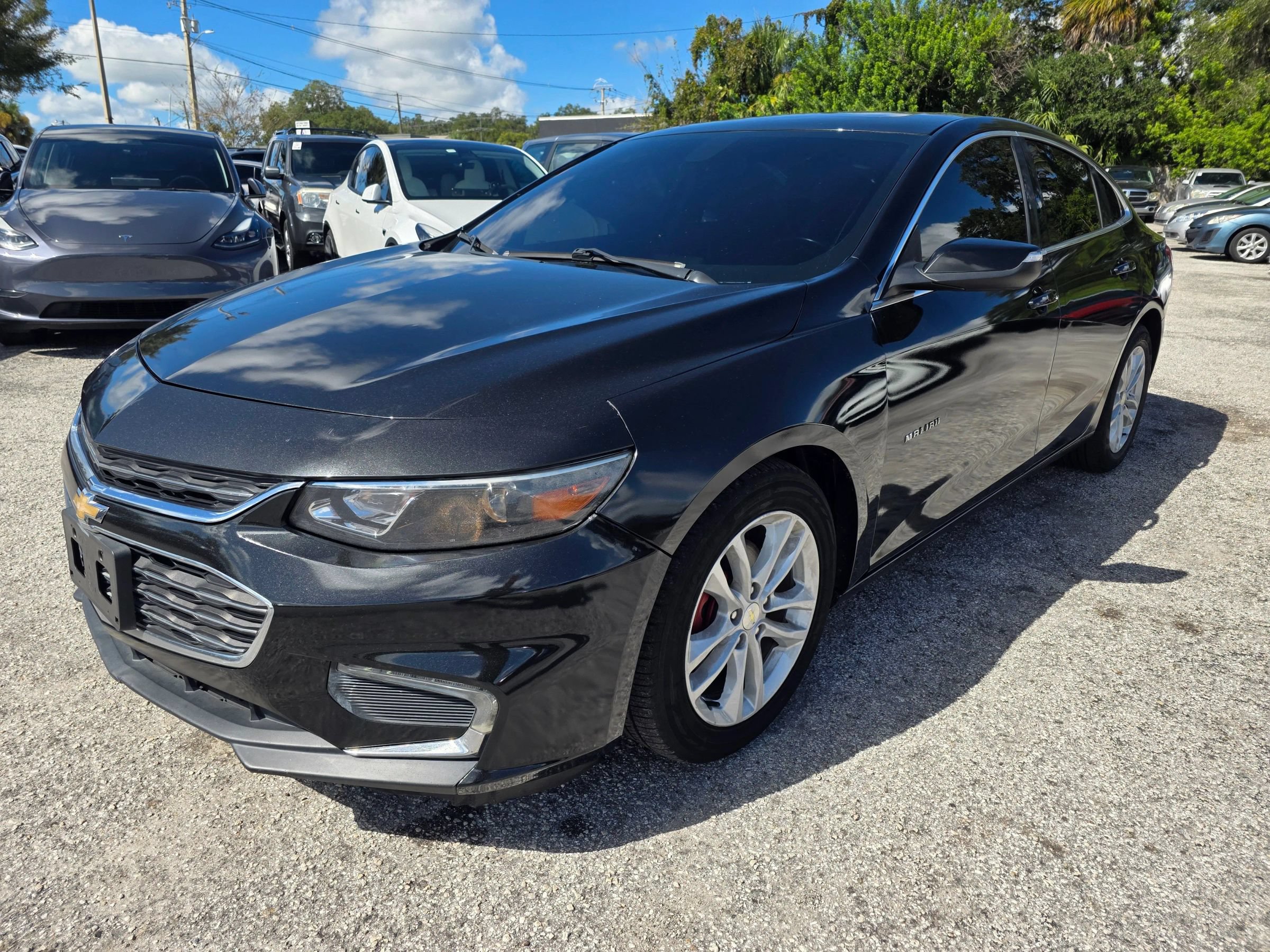 Used 2018 Chevrolet Malibu LT FWD image 3