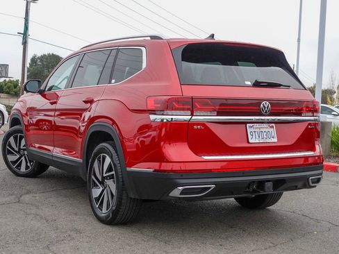 Certified 2025 Volkswagen Atlas SEL image 10