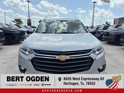 Used 2018 Chevrolet Traverse Premier w/ Driver Confidence II Package FWD image 1