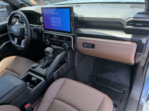 Used 2025 Toyota 4Runner Limited RWD image 18