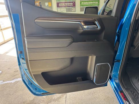 Used 2024 Chevrolet Silverado 1500 LT Trail Boss w/ LT Trail Boss Premium Package image 9