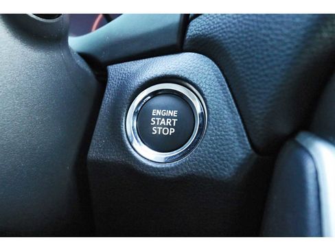 Used 2025 Toyota RAV4 XLE image 26