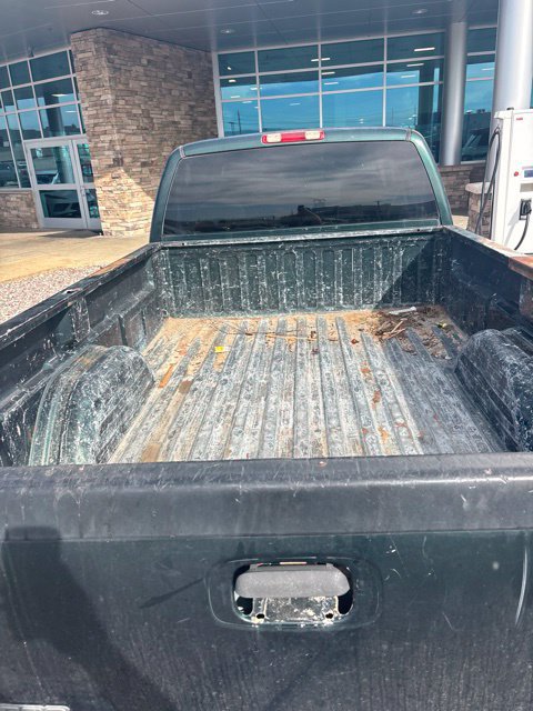 Used 2001 Chevrolet Silverado 2500 LS w/ Off-Road Skid Plate Pkg AWD/4WD image 14