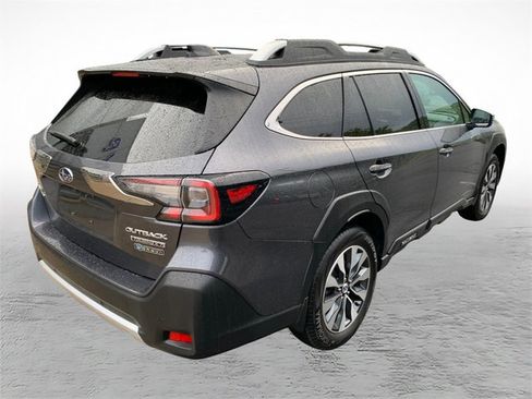 Used 2023 Subaru Outback Touring XT AWD/4WD image 2
