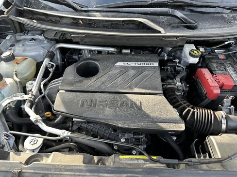 Used 2023 Nissan Rogue SV image 31