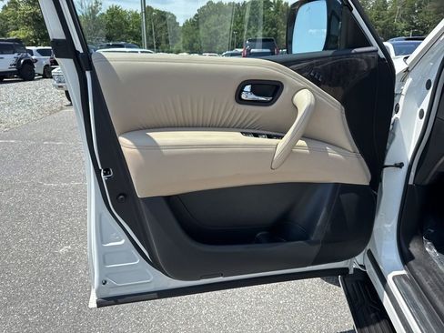 Used 2024 Nissan Armada Platinum w/ Captain's Chairs Package image 29