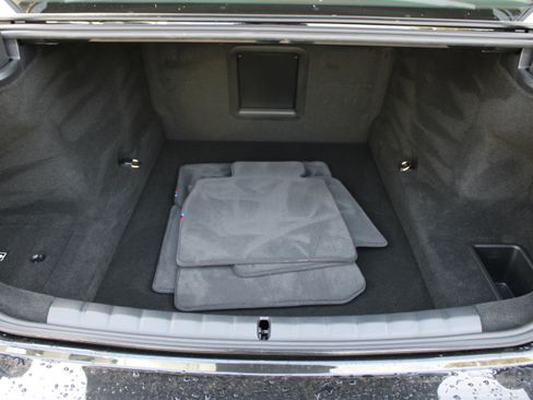 Used 2023 BMW 760i xDrive image 30